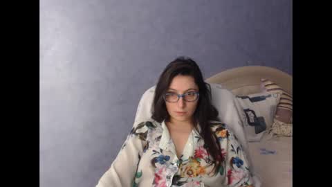 Snapshot of luckylinda23 chatting on February 2, 3:39 pm luckylinda23 online show from February 2, 3:39 pm