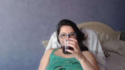 Snapshot of luckylinda23 chatting on March 8, 10:11 am luckylinda23 online show from March 8, 10:11 am