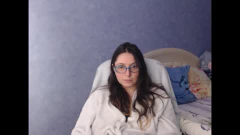 Snapshot of luckylinda23 chatting on February 15, 9:37 pm luckylinda23 online show from February 15, 9:37 pm