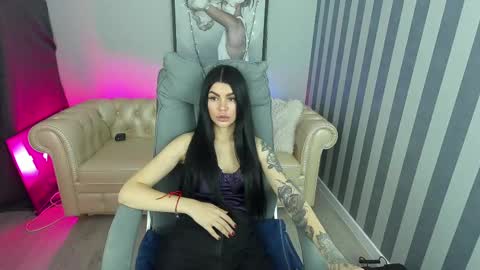 Monika online show from March 4, 9:18 am