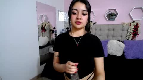 lucy_harris_ online show from February 23, 3:13 am