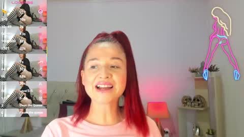 Snapshot of lucy_hot77 chatting on September 10, 10:33 pm Lucia online show from September 10, 10:33 pm