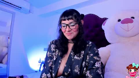 Snapshot of lucyluy chatting on February 5, 7:39 am Instagramlucyluy10 online show from February 5, 7:39 am