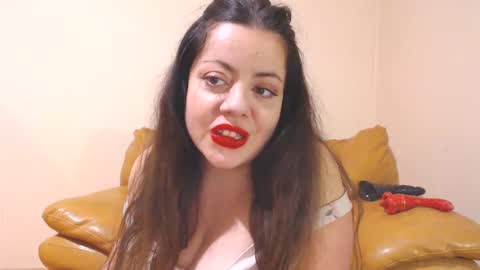 Cassie online show from February 8, 9:15 pm