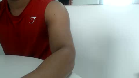 Snapshot of lukafitness chatting on September 19, 11:47 am lukafitness online show from September 19, 11:47 am