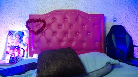 Snapshot of luly_blue chatting on September 19, 4:38 am Luly online show from September 19, 4:38 am