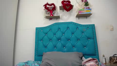 Snapshot of luly_blue chatting on January 9, 4:19 am Luly online show from January 9, 4:19 am