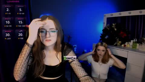 luna_berryy online show from February 8, 2:04 am