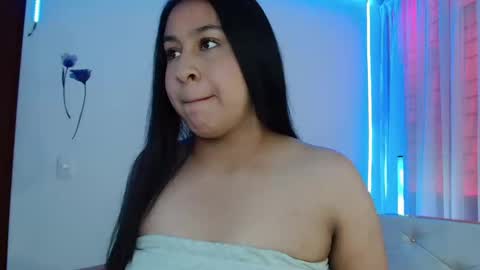 Snapshot of luna_celeste01 chatting on September 17, 1:25 pm Luna Celeste online show from September 17, 1:25 pm