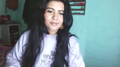 luna_india online show from February 9, 12:08 pm