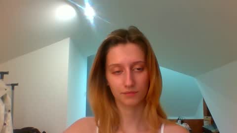 Snapshot of luna_xsensual chatting on January 10, 2:55 pm L U N A online show from January 10, 2:55 pm
