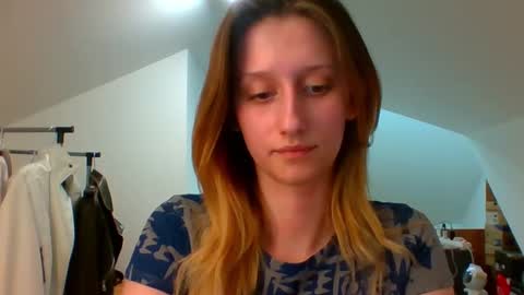 Snapshot of luna_xsensual chatting on February 12, 4:11 pm L U N A online show from February 12, 4:11 pm