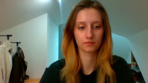Snapshot of luna_xsensual chatting on January 30, 6:32 pm L U N A online show from January 30, 6:32 pm