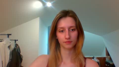 Snapshot of luna_xsensual chatting on January 22, 2:46 pm L U N A online show from January 22, 2:46 pm