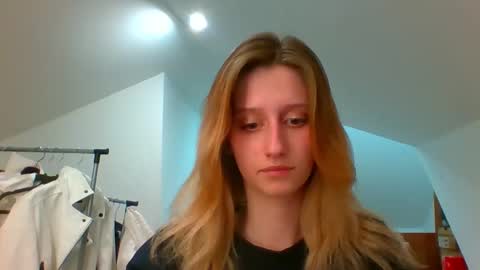Snapshot of luna_xsensual chatting on December 11, 2:44 pm L U N A online show from December 11, 2:44 pm
