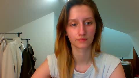 Snapshot of luna_xsensual chatting on March 10, 6:01 pm L U N A online show from March 10, 6:01 pm