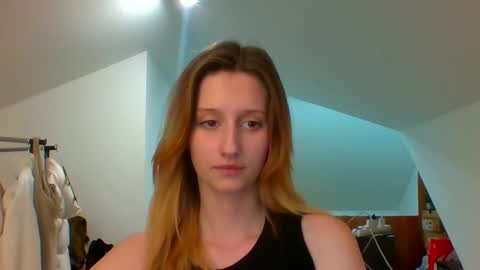 Snapshot of luna_xsensual chatting on December 27, 2:54 pm L U N A online show from December 27, 2:54 pm