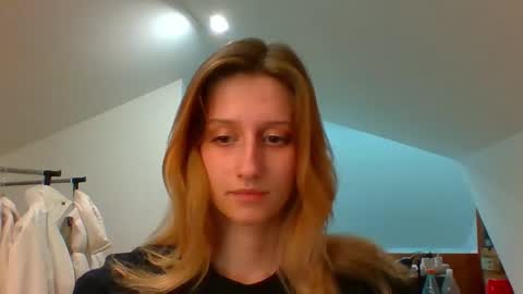 Snapshot of luna_xsensual chatting on December 11, 5:58 pm L U N A online show from December 11, 5:58 pm