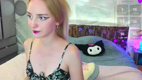 Luna online show from September 19, 3:27 pm