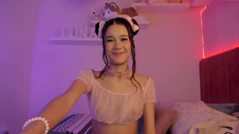 Snapshot of lunagarciia_ chatting on September 13, 9:56 am Luna Garcia online show from September 13, 9:56 am