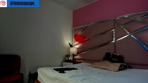 Luna Page online show from February 19, 1:06 pm