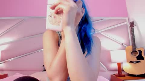 Luna Page online show from February 28, 2:20 pm