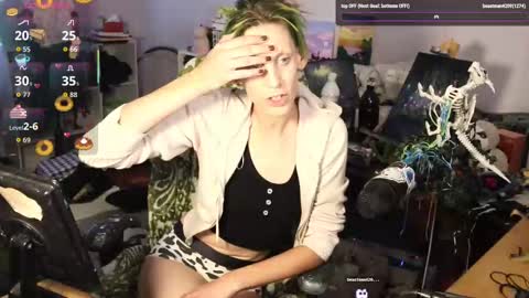 Snapshot of lunasparkles chatting on September 8, 7:57 pm ..LunaSparkles. online show from September 8, 7:57 pm