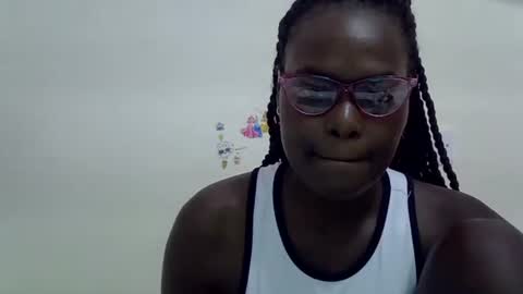 sweet girl online show from March 3, 8:43 pm