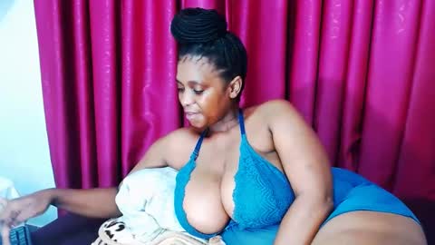 Snapshot of lustydesirex chatting on December 25, 9:00 pm lustydesirex online show from December 25, 9:00 pm
