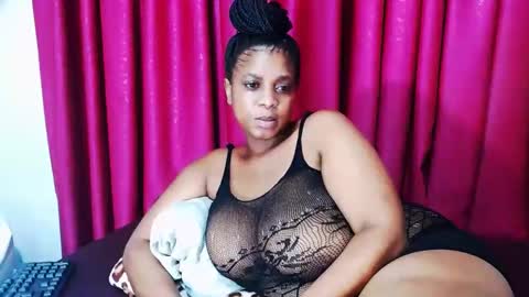Snapshot of lustydesirex chatting on December 24, 11:22 pm lustydesirex online show from December 24, 11:22 pm