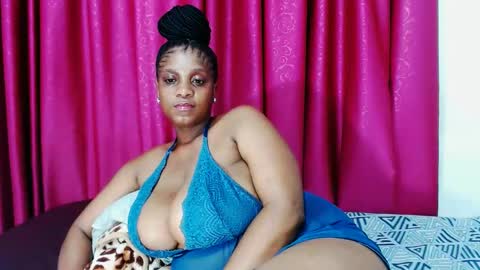 Snapshot of lustydesirex chatting on March 9, 3:01 am lustydesirex online show from March 9, 3:01 am