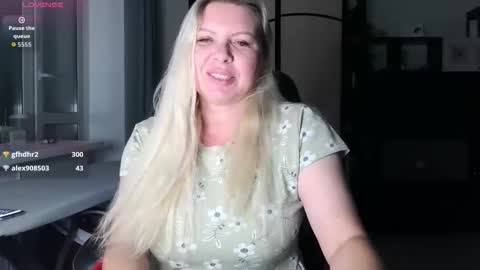 Luxury White online show from September 9, 7:47 pm