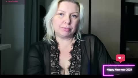 Luxury White online show from March 3, 5:31 pm
