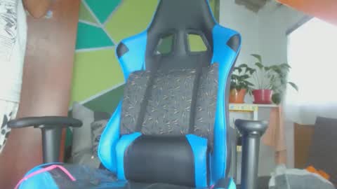 luzzy  I hope your visit and that we manage to get very hot online show from January 4, 9:41 pm