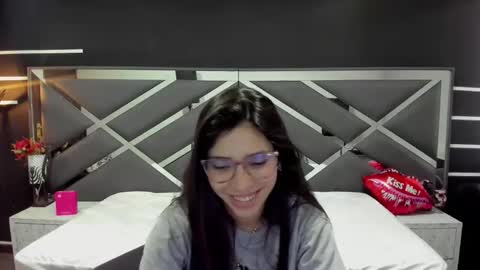 LYA SCOTT online show from September 18, 12:20 pm