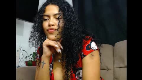 Snapshot of lylii_evans chatting on September 22, 12:59 am lylii_evans online show from September 22, 12:59 am