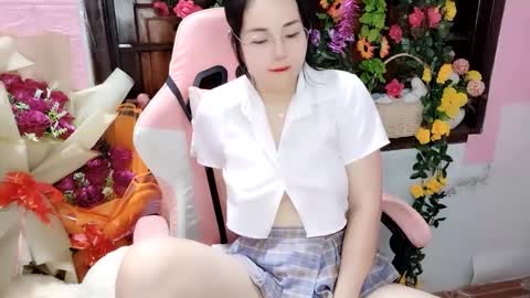 Snapshot of lyly_sweet97 chatting on March 10, 1:01 am lyly_sweet97 online show from March 10, 1:01 am