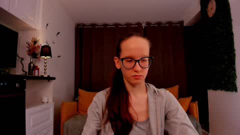 Sara online show from February 18, 1:43 am