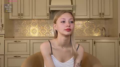 Hello there Im Eva3 Im new model here online show from September 13, 3:36 pm
