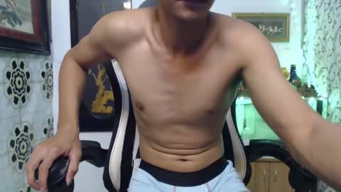 Snapshot of lyubovmoya3 chatting on December 10, 10:38 am SWEETPINOY online show from December 10, 10:38 am