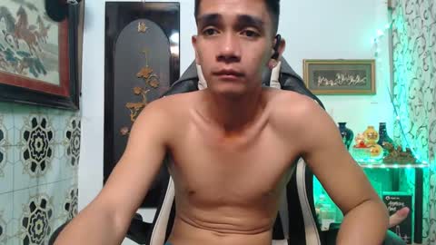 Snapshot of lyubovmoya3 chatting on January 21, 10:19 am SWEETPINOY online show from January 21, 10:19 am