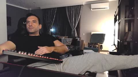Snapshot of m4st3r_0f_d0m1n4nc3 chatting on December 3, 7:39 pm ready to cum online show from December 3, 7:39 pm