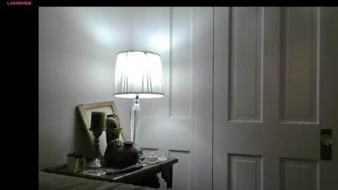 Snapshot of m54whrdn2 chatting on September 14, 2:25 am m54whrdn online show from September 14, 2:25 am