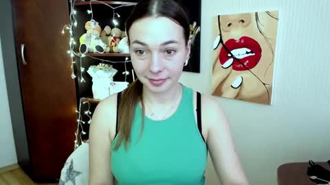 Snapshot of m_vikki chatting on March 8, 10:22 am Vikki online show from March 8, 10:22 am
