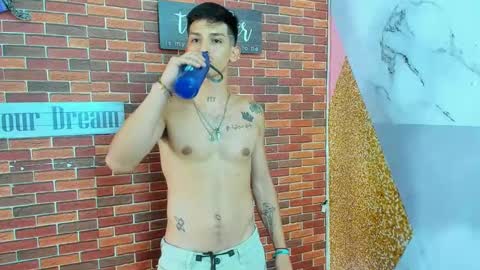 itgram pezlo josue online show from February 19, 6:54 pm