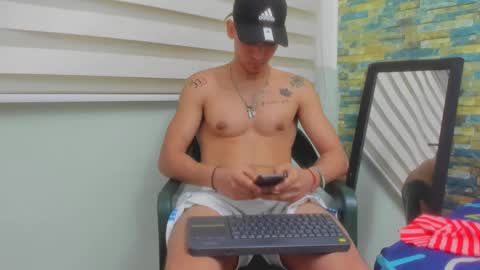 itgram pezlo josue online show from March 1, 6:32 pm