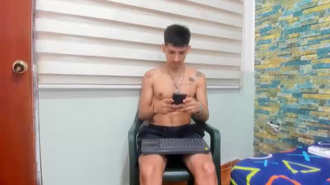 itgram pezlo josue online show from February 5, 2:59 pm