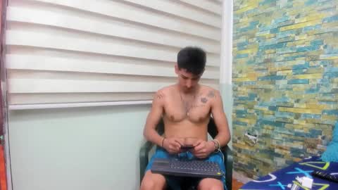 itgram pezlo josue online show from February 12, 12:33 pm