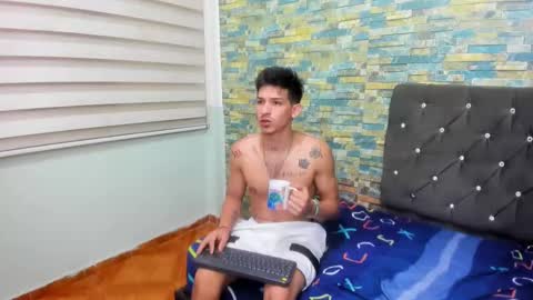 itgram pezlo josue online show from February 8, 11:33 am