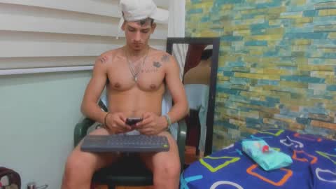 itgram pezlo josue online show from March 1, 12:07 am